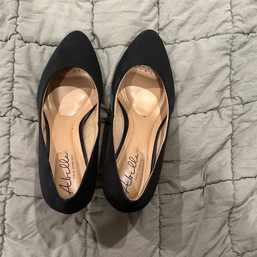 Abella Black Heels